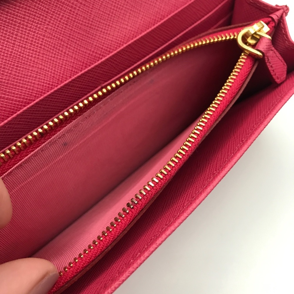 Authentic Prada Saffiano Ribbon Wallet - Picture 10 of 13